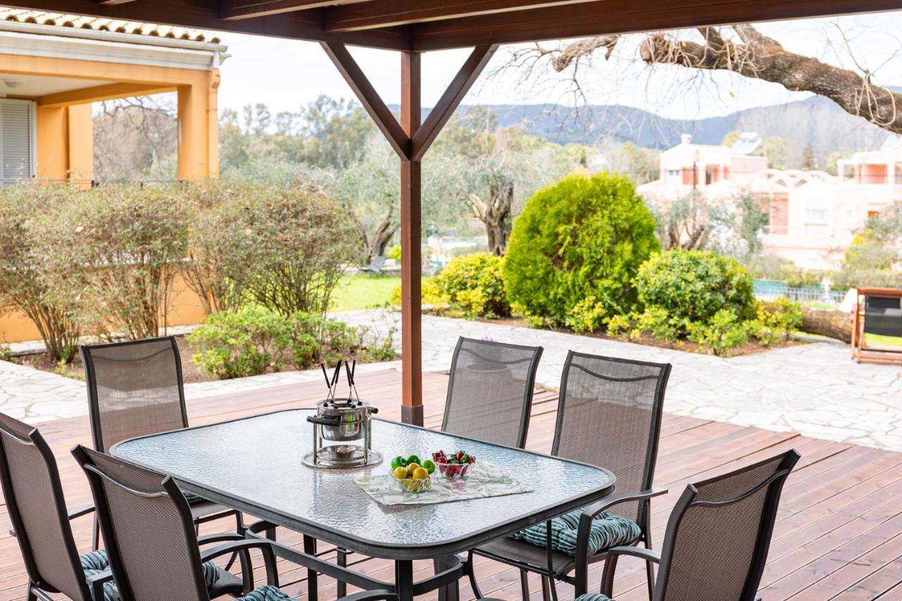 Spyrelia Villa With Private Pool & Outdoor Hot Tub Dassia  Zewnętrze zdjęcie